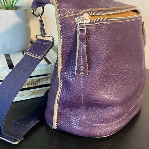 Roots 🦫 Pebbled Leather purse - Picture 8 of 15